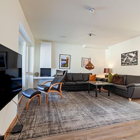 Gjermesoy Luxury Apartment Ballstad Exteriör bild