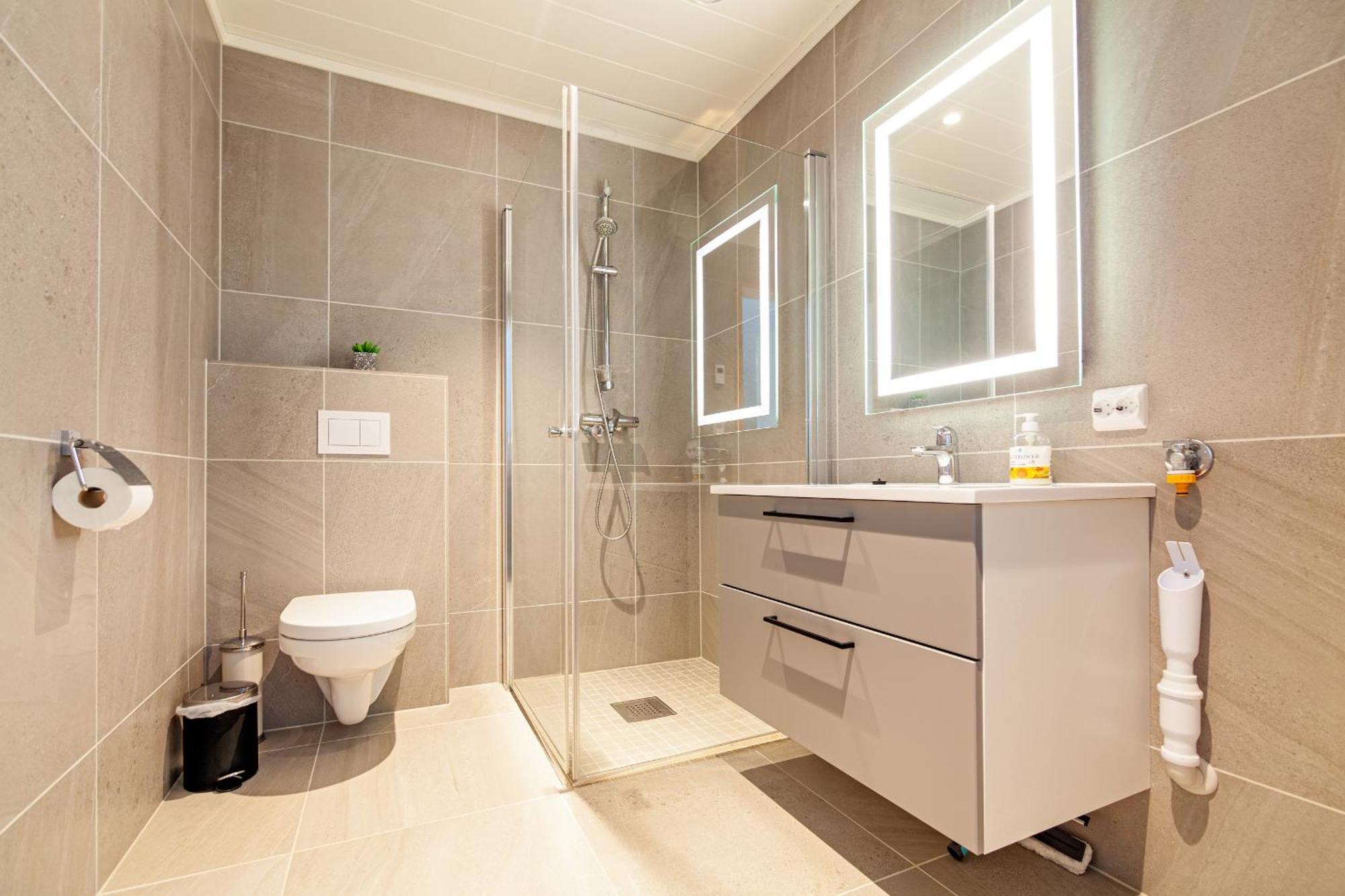Gjermesoy Luxury Apartment Ballstad Exteriör bild